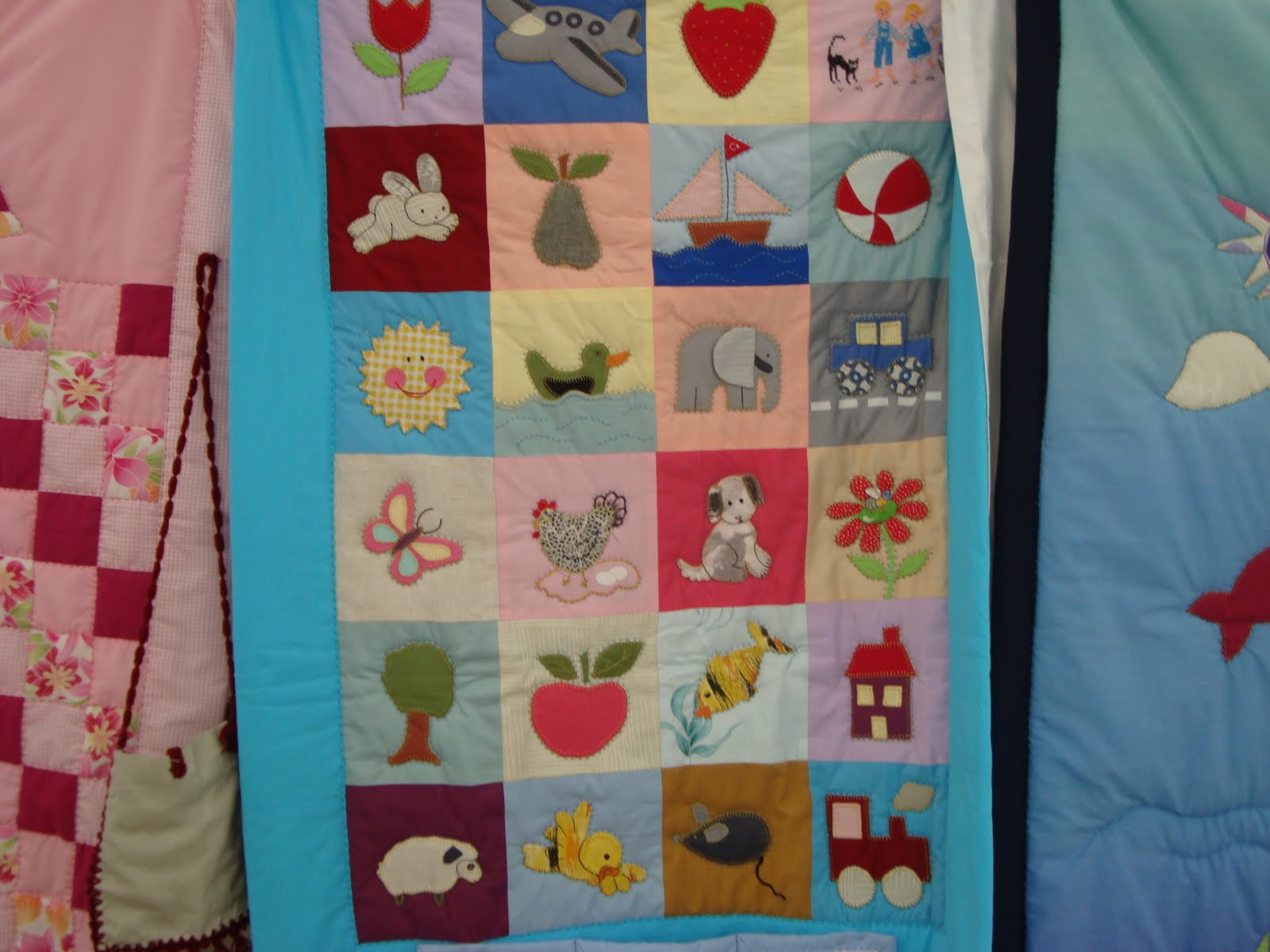 aplike çalışmalı çok güzel bebek yatak örtüsü