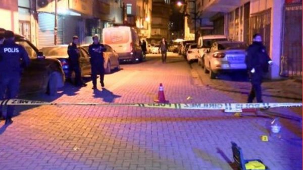 Ekonomik nedenler yüzünden 1,5 yaşındaki çocuğunu komşuya bırakıp intih*r ettiler