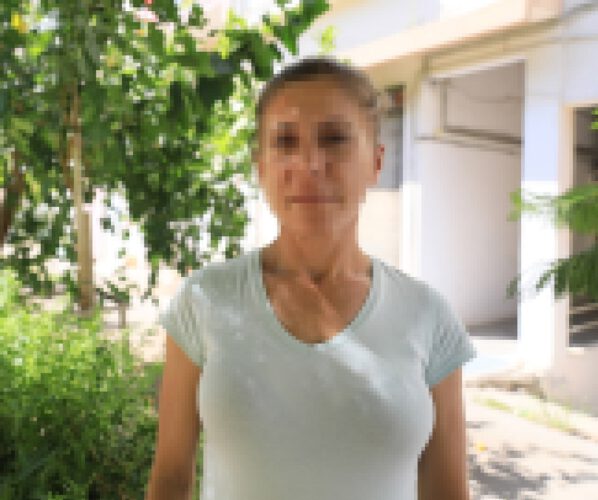 Gitarın içine gizli kamera yerleştirdi, gördüklerine inanamadı