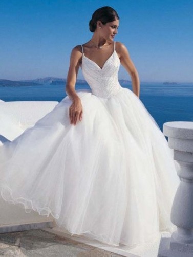 Akay Gelinlik Modelleri