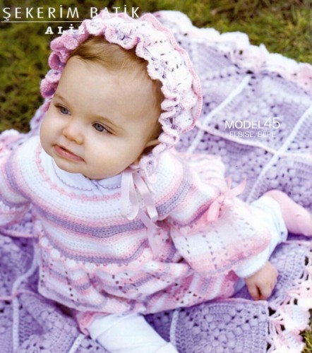 Tığ İşi Örgü Bebek Elbise ve Şapka Modeli