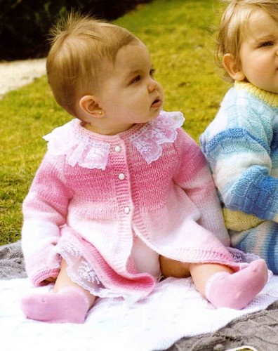 Kız Çocuk Dantel Yaka Süslemeli Hırka Modeli