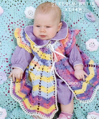 Tığ İşi Renkli Bebek Yeleği ve Şapka Modeli
