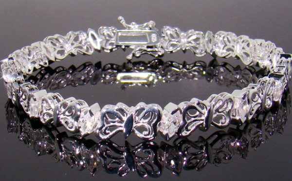 Kelebek Takı Modelleri