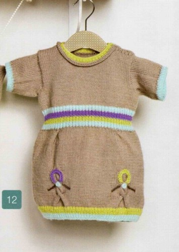 Renkli Üzeri İşlemeli Örgü Bebek Elbise Modeli