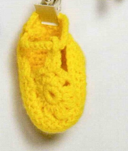 Sarı Renkli Yeni Örgü Bebek Patiği Modeli