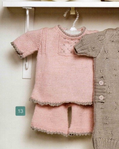 Kenarları Tığ İşlemeli Pembe Renkli Bebek Kazak Modeli