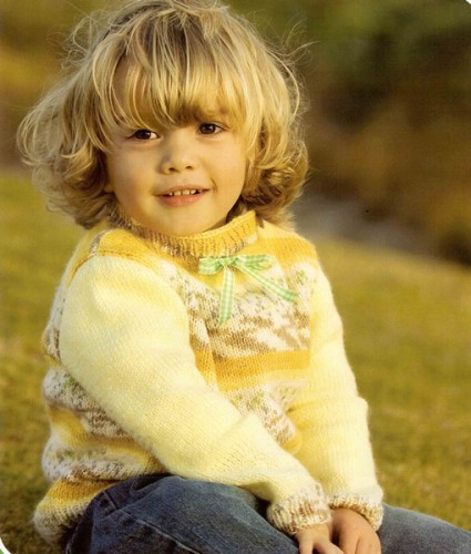 Kurdele Süslemeli Örgü Kazak Modeli