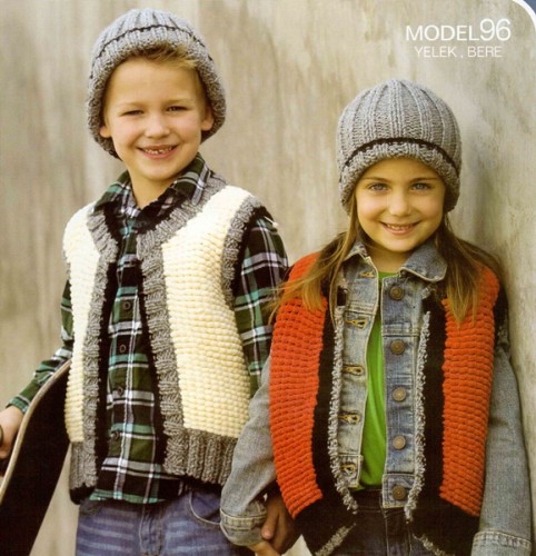 Kız ve Erkek Çocuklar İçin İki Renkli Örgü Yelek Modeli