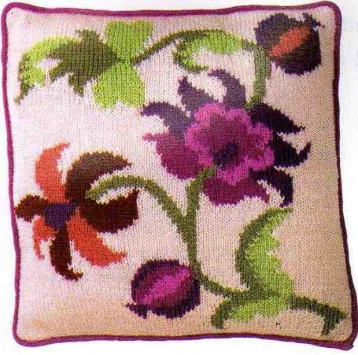 İntarsia – Renkli Örgü Yastık Modeli