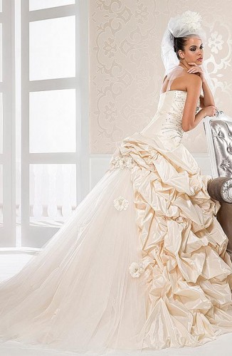 Kabarık Gelinlik Modelleri