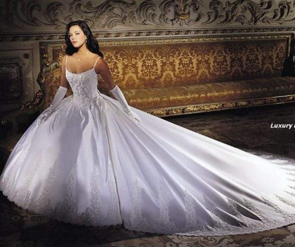 Modern Şık Gelinlik Modelleri