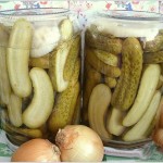 Soğanlı Salatalık Turşusu