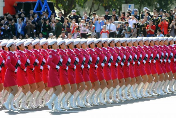 Çin’de Sanata Dönüşen Kalabalık Grupların Fotoğrafları