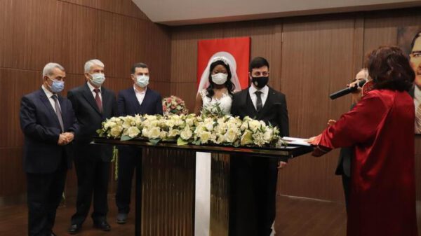 Babanın vasiyeti yerine getiren aileye Afrika’dan 3. gelin geldi