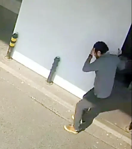 Kalp krizi geçiren doktor, acilin önünde yere yığıldı! Hayata döndürmek için seferberlik…