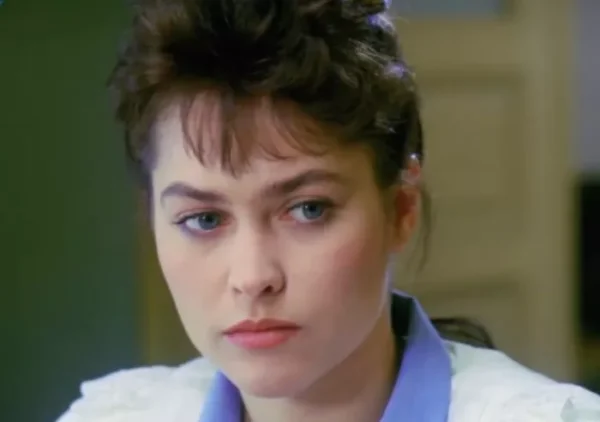 HÜLYA AVŞAR’IN İLK EŞİ BAKIN KİM ÇIKTI! TACININ ELİNDEN ALINMASINA SEBEP OLMUŞTU