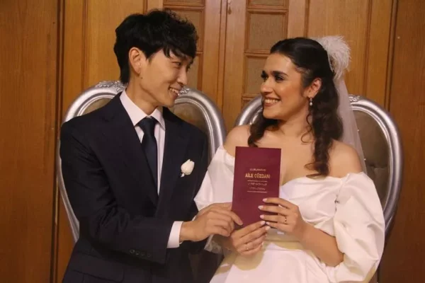 Güney Koreli Seokjin, gezi için geldiği Türkiye’de tanıştığı Sidar ile evlendi