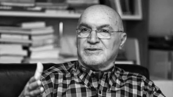 Son dakika: Gazeteci Hıncal Uluç, 83 yaşında hayatını kaybetti