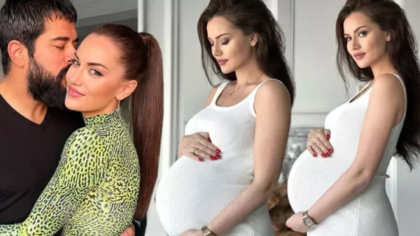 Fahriye Evcen’den yeni poz: Kavuşmaya az kaldı