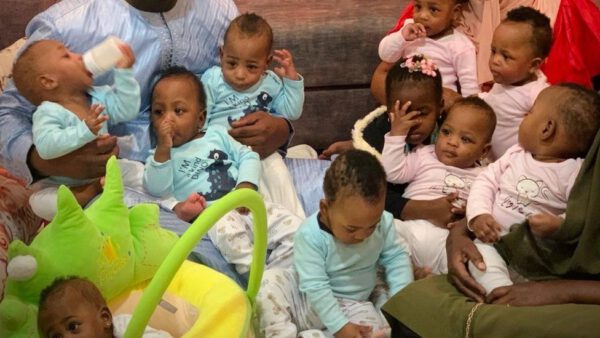 Dünyanın tek dokuzları, doğduktan 19 ay sonra Mali’deki evlerine gidebildi