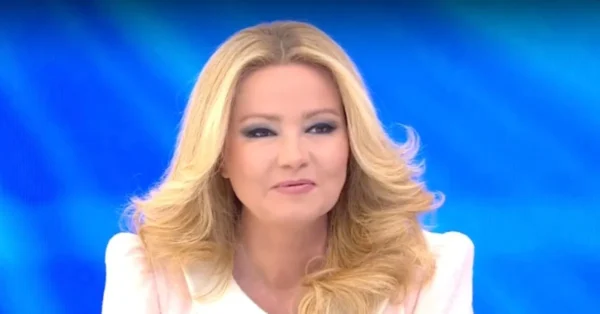 Müge Anlı Henüz Üniversite 1. Sınıftayken 18 Yaşında Yarışma Programına Katılmış