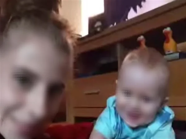 Esaretten kurtarılan çocuk Alman annesi ile buluştu! “Rebecca kötü değil iyiymiş”